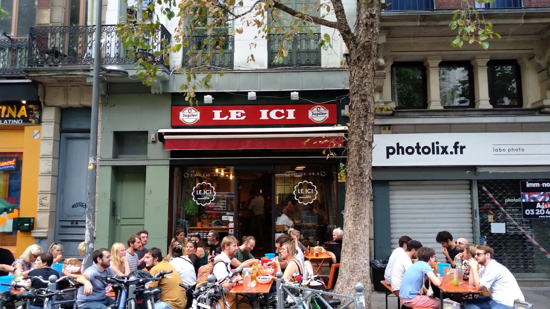 Le Ici Bar & Restaurant